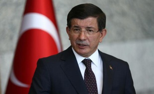 Le Premier ministre turc Ahmet Davutoglu à Ankara, le 24 juillet 2015