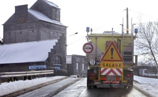 Tout le monde se tient prêt sur les routes.