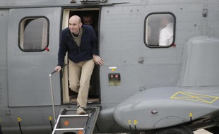 L'ex-otage en Syrie, Nicolas Henin, à l'aéroport de Villacoublay le 20 avril 2014