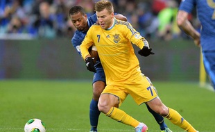 L'ukrainien Yarmolenko face à Patrice Evra, le 15 novembre 2013 à Kiev.