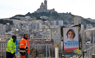 A Marseille, la candidature de Martine Vassal (LR) risque d'être plombée par le maintien d'une liste de droite dissidente.