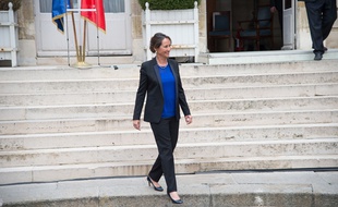 Ségolène Royal, le 2 avril 2014, au ministère de l'Ecologie, lors de la passation de pouvoir avec Philippe Martin.
