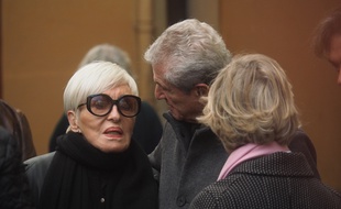 Nicole Croisille et Claude Lelouch devant la cathédrale Sainte-Réparate, le mercredi 14 novembre 2018