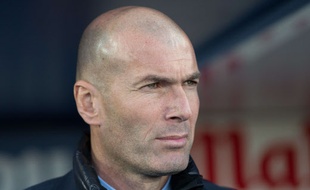 Zizou espère que Neymar sera là pour le match retour entre Paris et le Real.