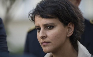 La porte-parole du gouvernement, Najat Vallaud-Belkacem, a estimé vendredi que Marine Le Pen avait été la principale bénéficiaire du face-à-face entre Jean-François Copé et François Fillon sur France 2 jeudi soir, reprochant aux deux candidats à la tête de l'UMP d'avoir enterré le "front républicain".