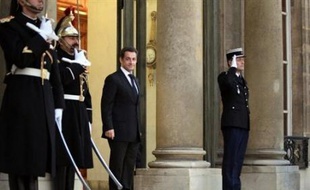 Le conseiller social de l'Elysée Raymond Soubie a indiqué lundi qu'il tablait sur un retour à la normale dans les transports, en grève depuis six jours, "pour le milieu de la semaine".