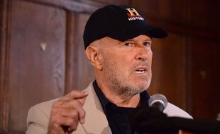 L'archéologue Barry Clifford talks about discovering lors d'une conférence de presse, le 14 mai 2014 à New York.
