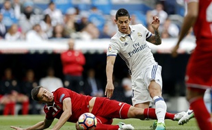 James Rodriguez, ici face à Clément Lenglet.