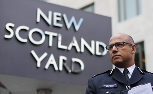 Neil Basu, le chef de Scotland Yard, menace de poursuivre des journalistes britanniques
