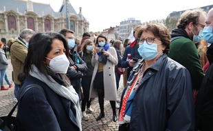 Karima Delli (à gauche) et Martine Aubry, lors d'un rassemblement pour le climat, à Lille le 28 mars 2021 (illustration).