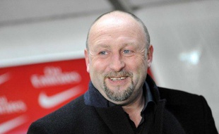 L'entraîneur de Caen, Franck Dumas, le 31 janvier 2009 au Parc des Princes.