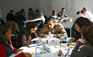 Des élèves de l'ENPJJ (Ecole Nationale de Protection Judiciaire de la Jeunesse).