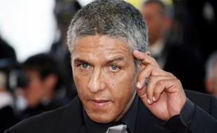 L'acteur Samy Naceri ne s'est pas présenté à l'audience du tribunal correctionnel de Paris où il devait être jugé lundi après-midi pour avoir agressé un styliste dans un restaurant parisien en 2005.