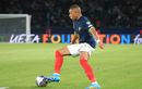 Le nouveau maillot des Bleus à l’Euro a fuité (et il envoie du lourd)