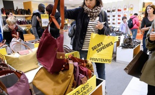 Début des soldes le 8 janvier 2014 dans un grand magasin à Paris