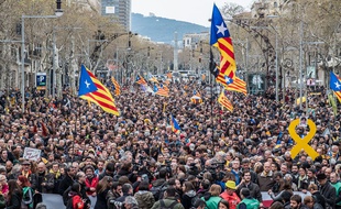 Manifestation à Barcelone pour protester contre l'arrestation de Puigdemont le 25 mars 2018.