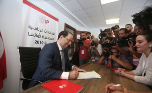 Youssef Chahed, le Premier ministre tunisien, a déposé son candidature à la présidentielle au dernier jour des inscriptions, le vendredi 9 août 2019.