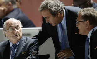 Sepp Blatter et Michel Platini (à gauche et au centre) le 29 mai 2015.