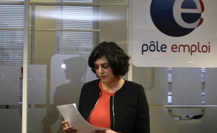 Myriam El Khomri au Pôle Emploi de Saint-Ouen, au nord de Paris, le 24 février 2016