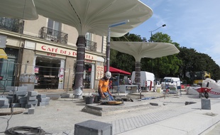 Nouveau look pour l'arrêt de tramway situé devant la gare de Nantes