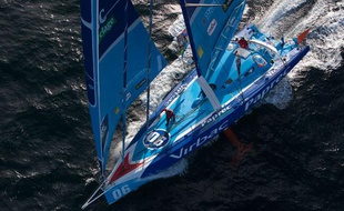 Le bateau Imoca Virbac-Paprec 3 qui participe à la Transat Jacques-Vabre 2011.
