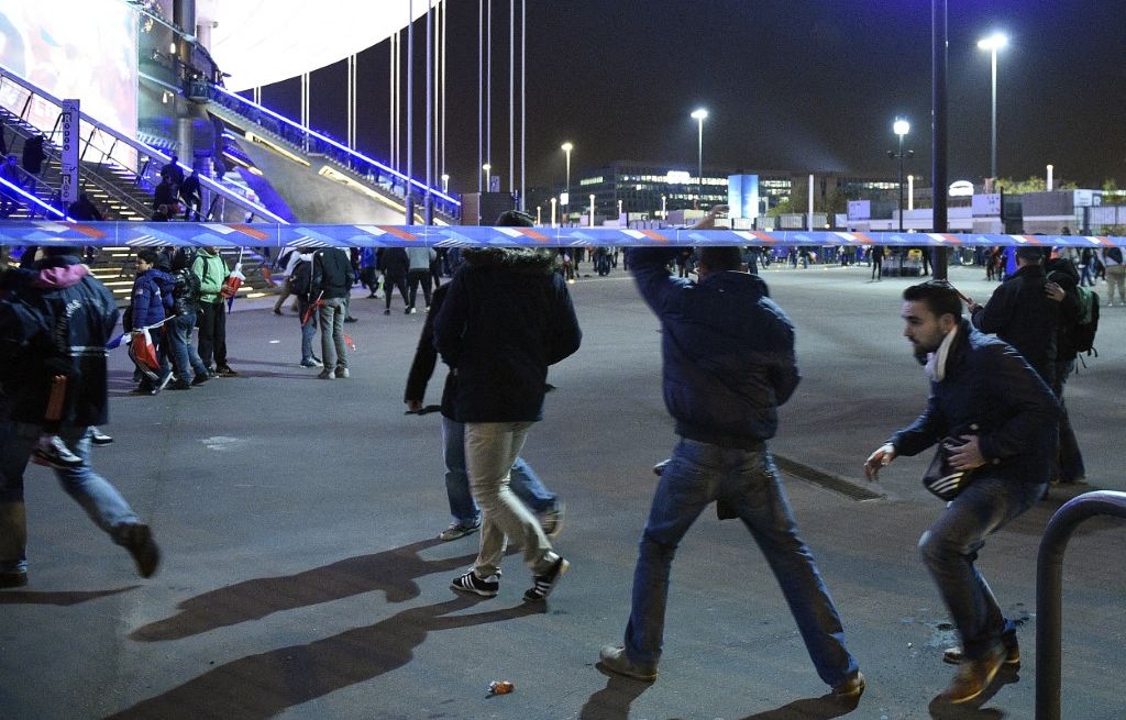 France - Ukraine : Entre colère et souffrance, le récit d'Arnaud, un des « oubliés du 13 novembre » au Stade de France