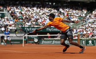 Gaël Monfils débordé par Wawrinka le 5 juin