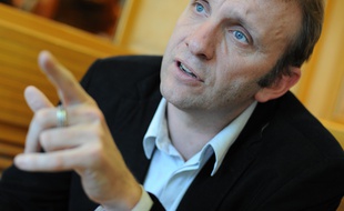 Nantes, le 14/10/2010 Jean Philippe MAGNEN, vice president du conseil regional des Pays de la Loire lors d une interview