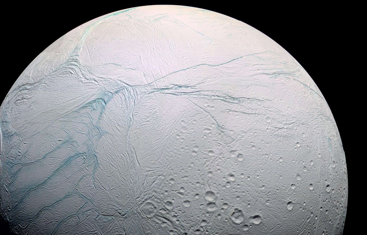 Une découverte majeure : du phosphore essentiel à la vie trouvé sur la lune Encelade de Saturne