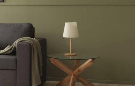 Votre salon a besoin d’un coup d’éclat ? Table basse verre/chêne AGERBY à moitié prix chez JYSK aujourd’hui