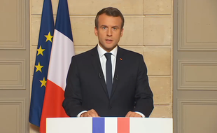 Le président français s'exprime après l'annonce du retrait des Etats-Unis de l'accord de Paris sur le climat, le 1er juin 2017.