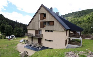 Photographie du chalet Saint-Bernard à Ascou, dans l'Ariège, le 10 juillet 2014, où un garçon de 8 ans est mort, victime d'une intoxication alimentaire