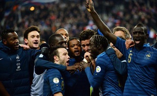 L'équipe de France de football au Stade de France le 19 novembre 2013.