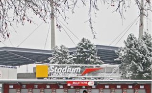 Le Stadium aurait peut-être pu accueillir une bataille de boules de neige, à la limite.