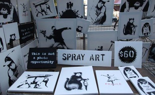 Le stand installé par Banksy le week-end dernier près de Central Park à New York.